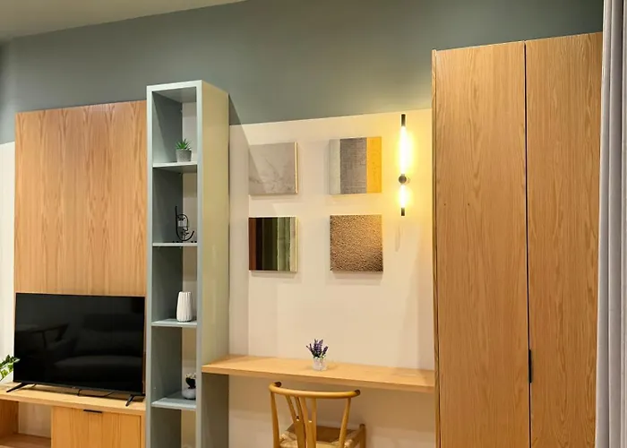 Rooftop Marine * Durrës