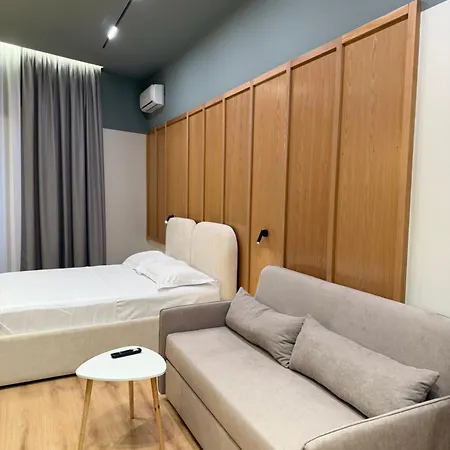 Rooftop Marine Apartment