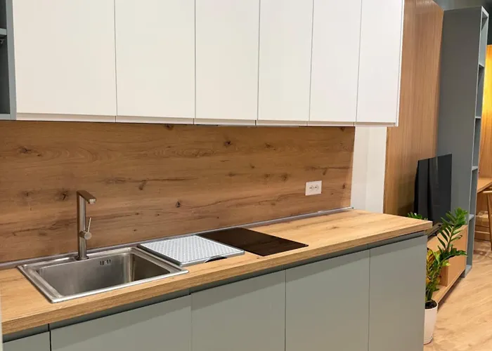 Rooftop Marine * Durres